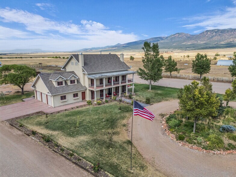 More Photos Of 135 E 200 N, Kanosh Hospitality For Sale