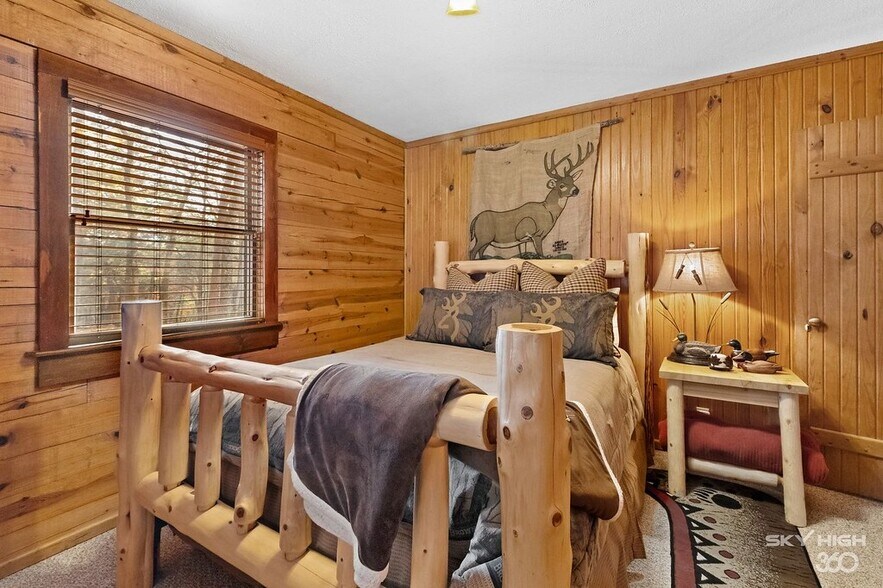 More Photos Of 3134 E Van Buren, Eureka Springs Hotel For Sale