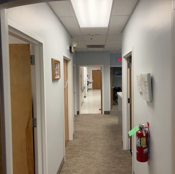 More Photos Of 561 Cranbury Rd, East Brunswick Medical For Sale