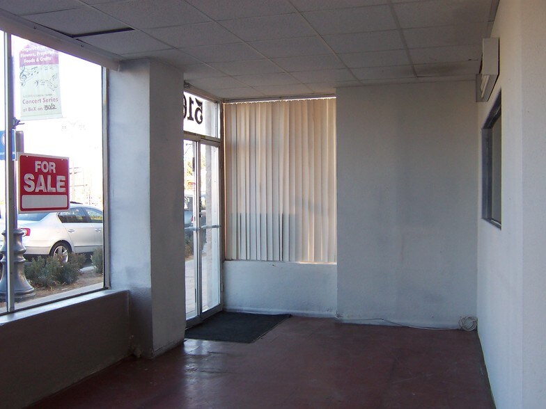 More Photos Of 516 W Lancaster Blvd, Lancaster Freestanding For Lease