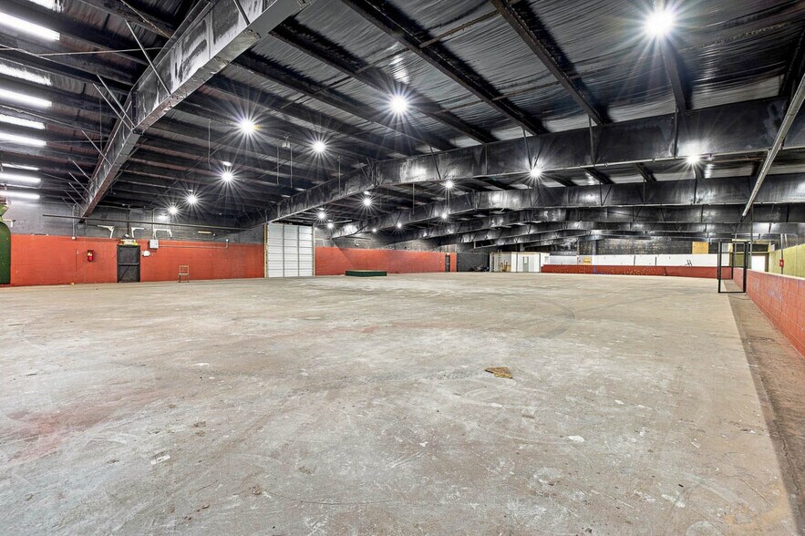 More Photos Of 3811 Darien Hwy, Brunswick Flex For Sale