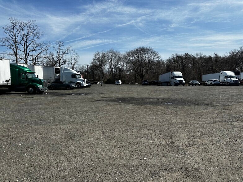 More Photos Of 3040 Veterans Memorial Hwy, Bohemia Land For Sale