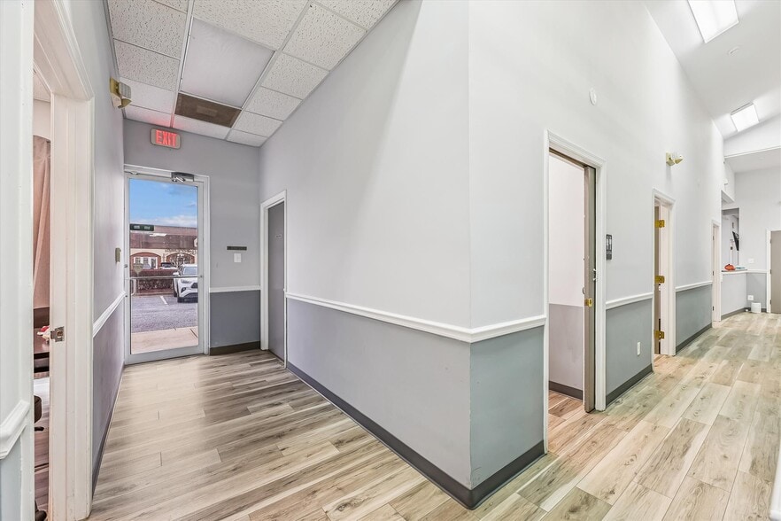 More Photos Of 12090-12114 Old Line Ctr, Waldorf General Retail For Sale