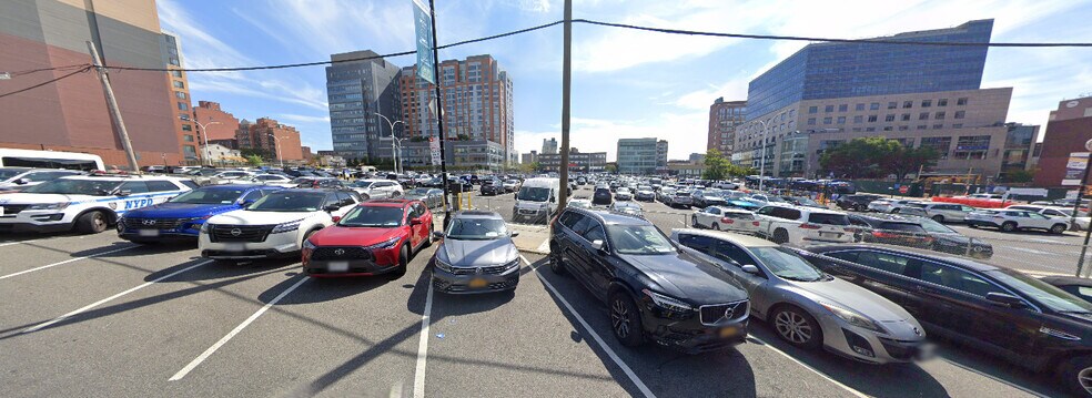 More Photos Of 14201 37th Ave, Flushing Medical For Lease