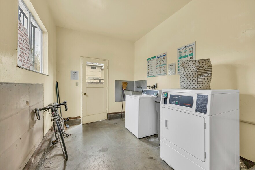 More Photos Of 1721 U St, Sacramento Apartments For Sale