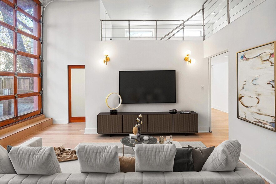 More Photos Of 1411-1413 Cloverfield Blvd, Santa Monica Apartments For Sale