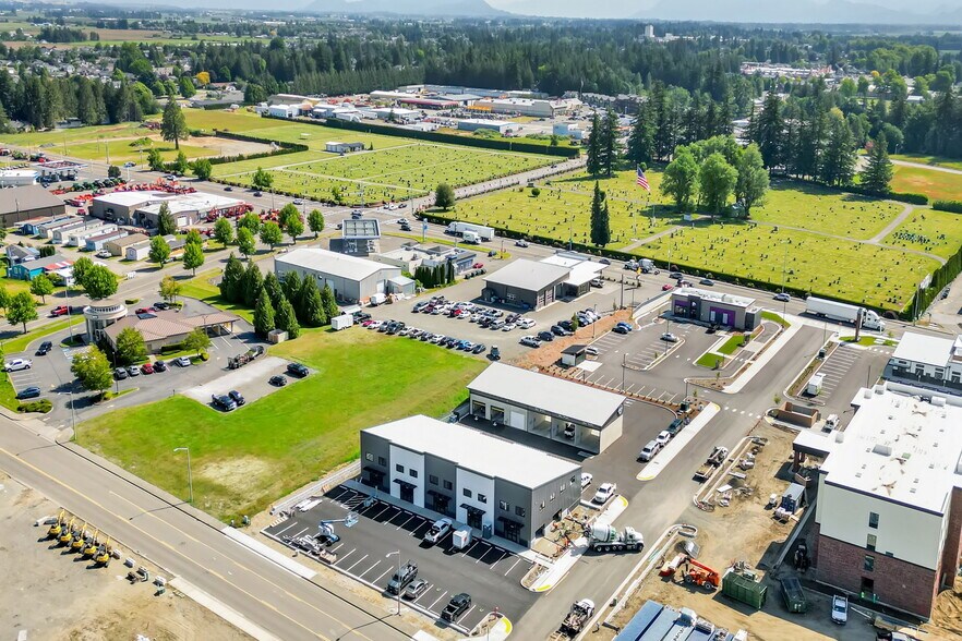 More Photos Of 115 Duffner, Lynden General Retail For Lease