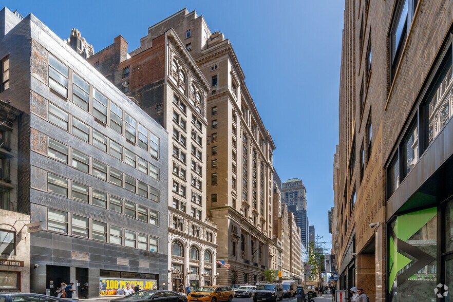 More Photos Of 25 W 39th St, New York Loft Creative Space For Lease