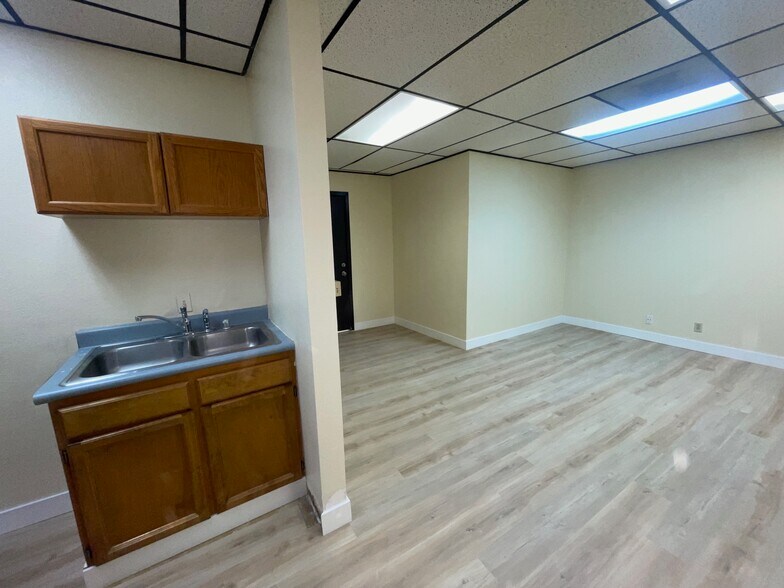 More Photos Of 135 Civic Center Dr, National City Office For Lease