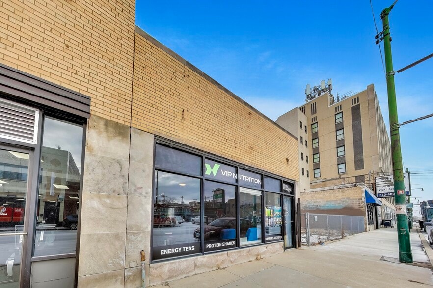 More Photos Of 3426 W Diversey Ave, Chicago Storefront For Lease