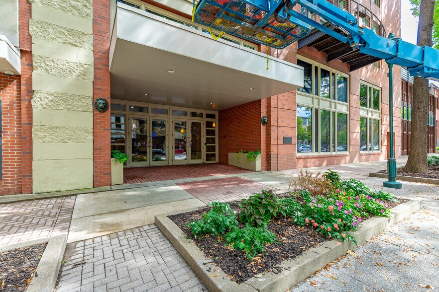 More Photos Of 800 Market St, Chattanooga Apartments For Sale