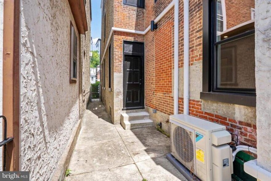 More Photos Of 3514 W Allegheny Ave, Philadelphia Multifamily For Sale