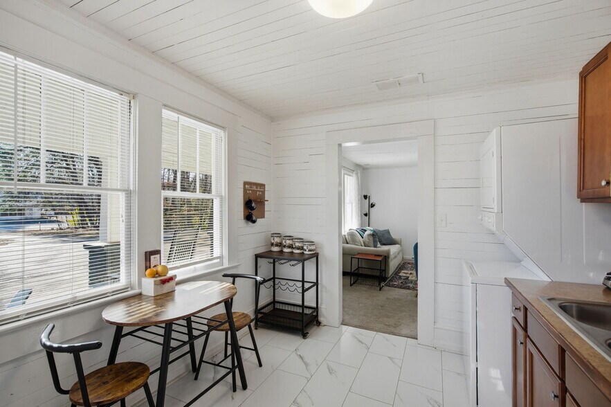 More Photos Of 1374 Dawsonville Hwy, Dahlonega Multifamily For Sale