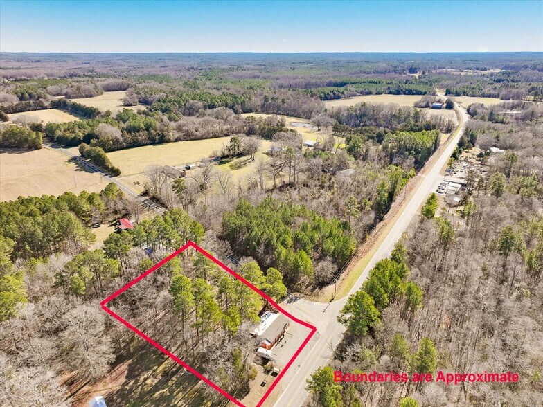 More Photos Of 8874 NC-87 Hwy, Graham Flex For Lease