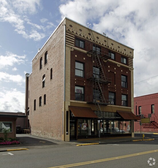 More Photos Of 101-107 S 1st St, Silverton Office For Sale