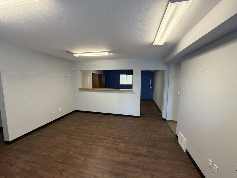 More Photos Of 3606 E Wellesley Ave, Spokane Service For Lease