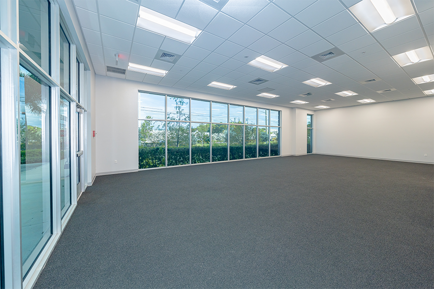 More Photos Of 12000 NW 39 St, Coral Springs Unknown For Lease