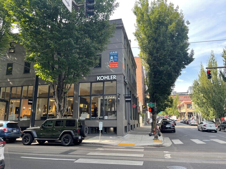 More Photos Of 1100 NW Glisan St, Portland Office For Lease