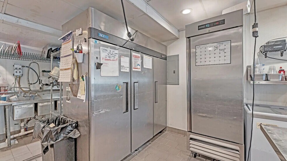 More Photos Of 14601 Fm 306, Canyon Lake Restaurant For Sale