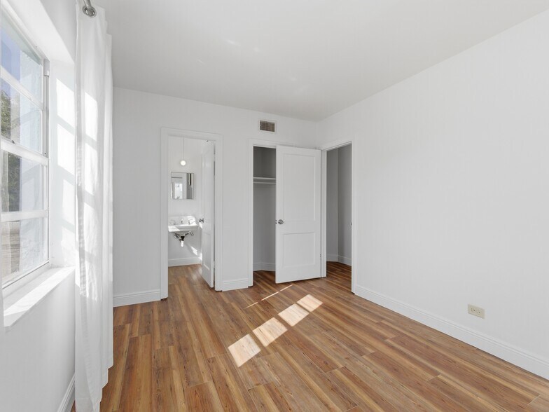 More Photos Of 82-84 SE 4th Ave, Delray Beach, Delray Beach Storefront Retail Residential For Sale