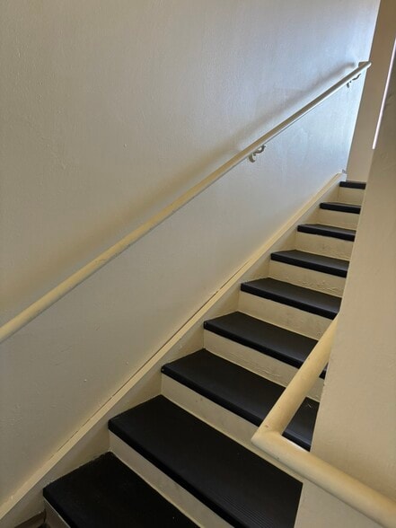 More Photos Of 12 Salters Creek Rd, Hampton Office For Lease