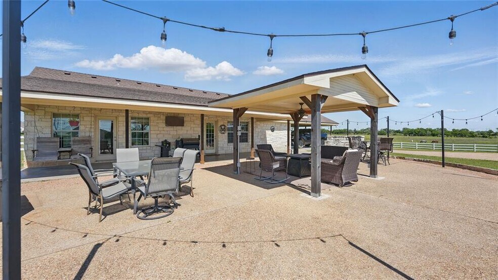 More Photos Of 310 Hatter Dr, Moody Land For Sale