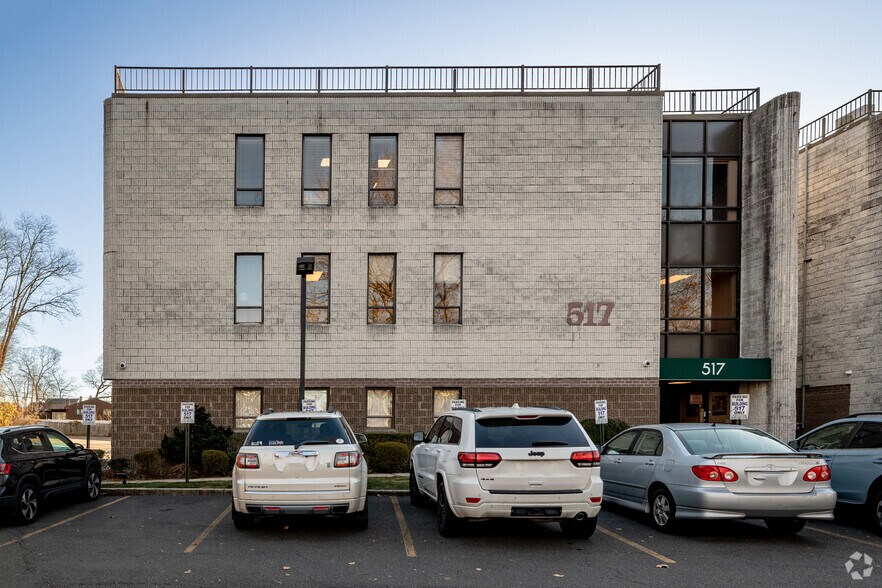 More Photos Of 517 Route 111, Hauppauge Medical For Lease