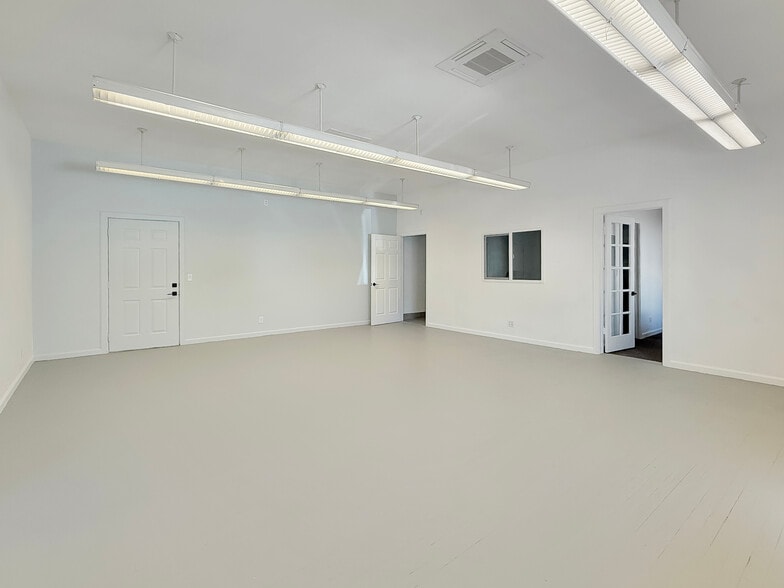 More Photos Of 36805 Cathedral Canyon Dr, Cathedral City Industrial For Sale