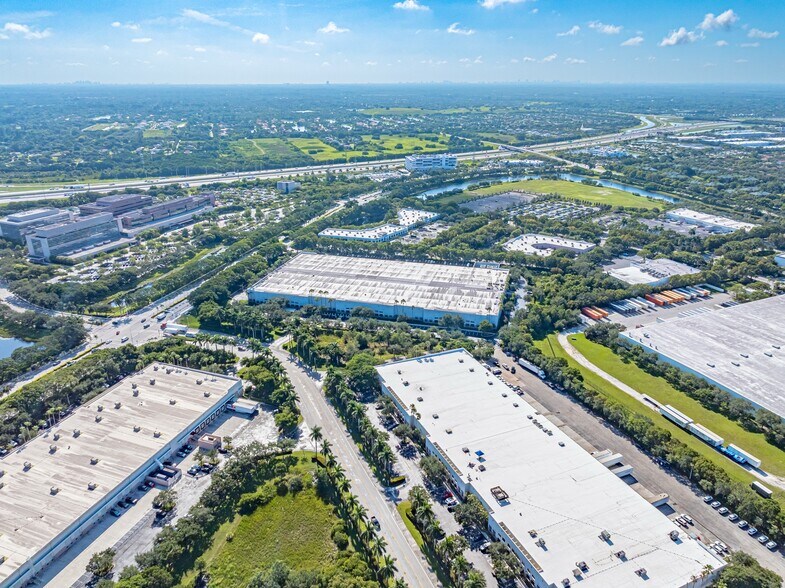 More Photos Of 2965 West Corporate Lakes Blvd, Weston Manufacturing For Lease