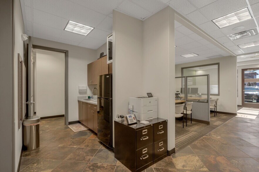 More Photos Of 8840 S Maryland Pky, Las Vegas Loft Creative Space For Sale