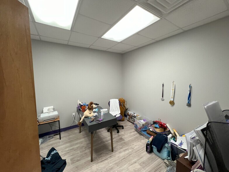 More Photos Of 4351 Marlena St, Bossier City Warehouse For Lease