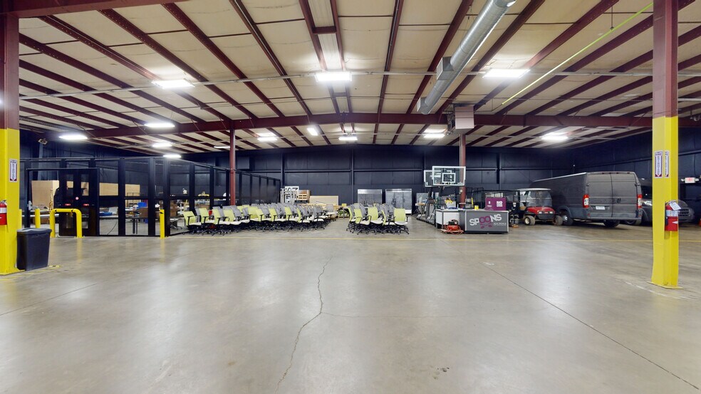 More Photos Of 3990 Sam Wilson Rd, Charlotte Warehouse For Lease