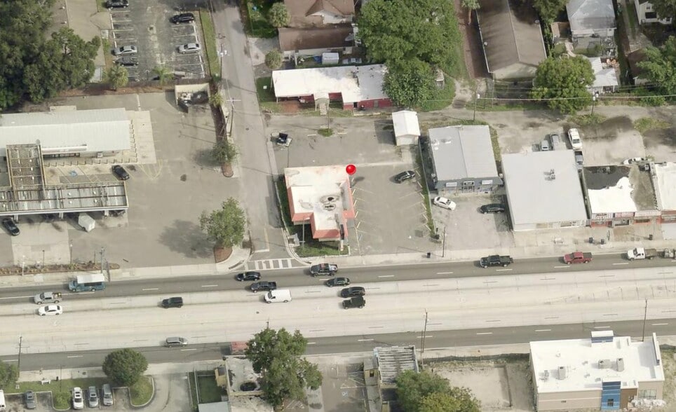 More Photos Of 1002 E Hillsborough Ave, Tampa Storefront For Sale