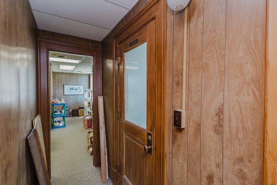 More Photos Of 920 Millington St, Winfield Storefront Retail Office For Sale