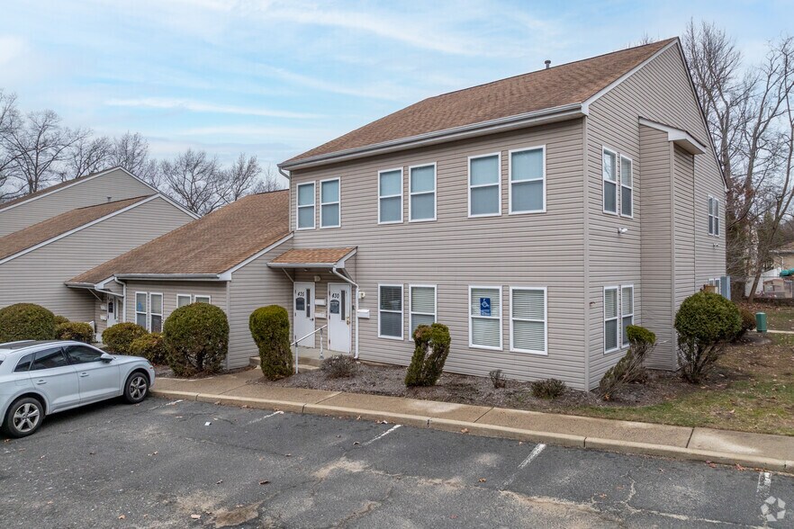 Primary Photo Of 430 Bridge Plaza Dr, Manalapan Township Medical For Sale