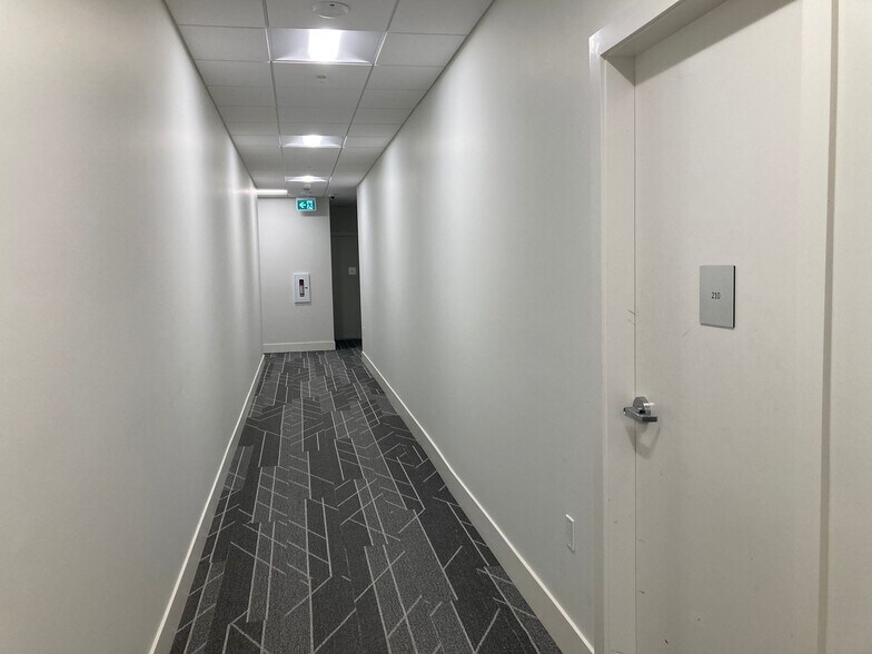 More Photos Of 1526 Finlay St, White Rock Apartments For Sale