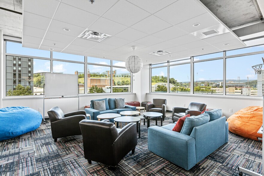 More Photos Of 605 Chestnut St, Chattanooga Loft Creative Space For Lease