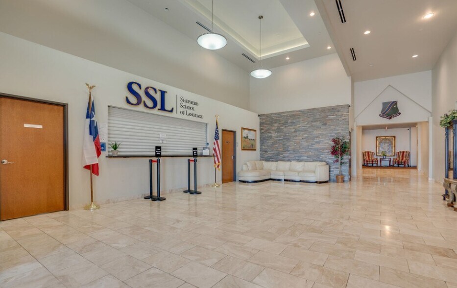 More Photos Of 1130 W Trinity Mills Rd, Carrollton General Retail For Sale