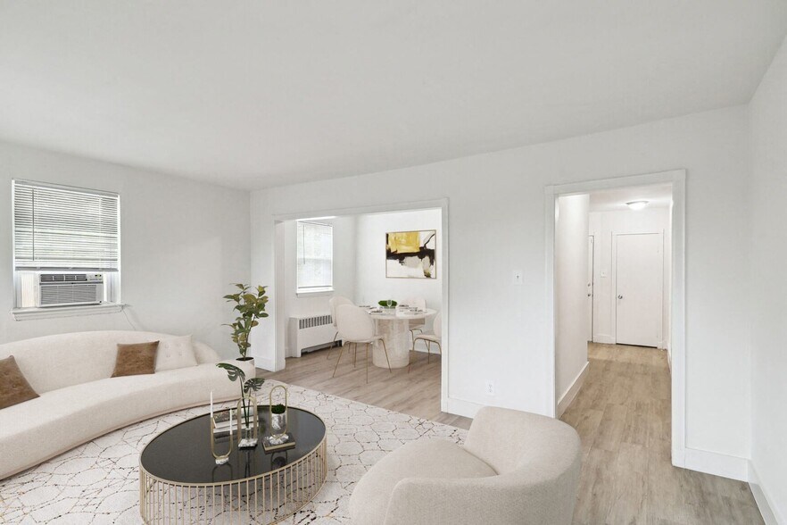 More Photos Of 1100 E Ramblewood Rd, Baltimore Apartments For Sale