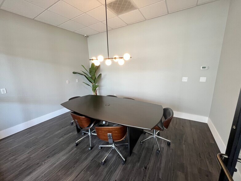 More Photos Of 624 Goodwin St, Jacksonville Office For Lease