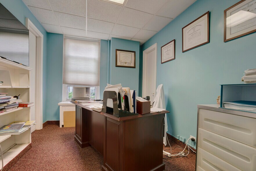 More Photos Of 142-144 Joralemon St, Brooklyn Medical For Lease