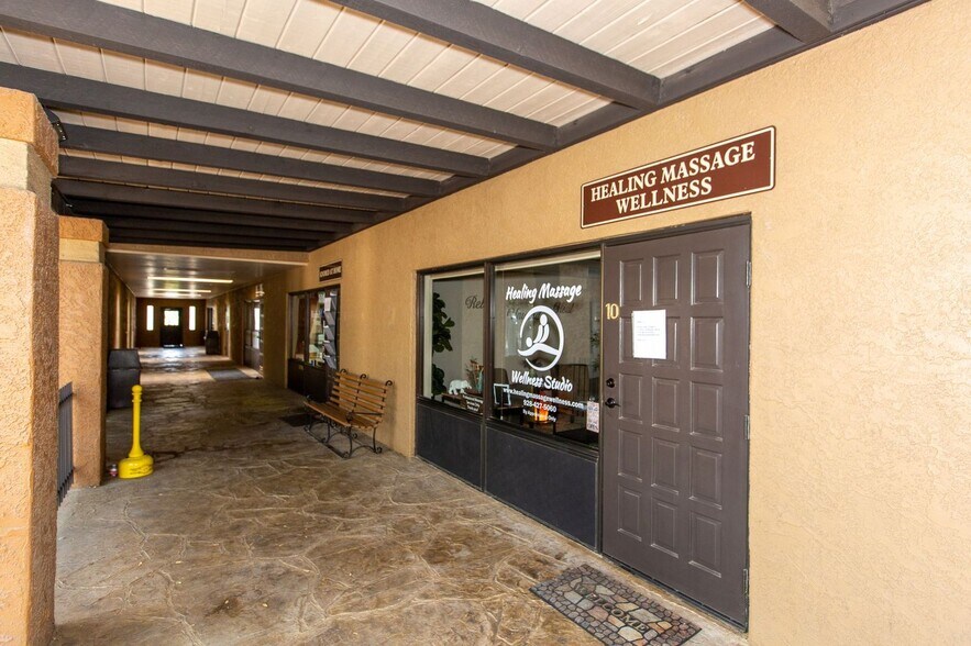 More Photos Of 1555 W Iron Springs Rd, Prescott Office For Lease