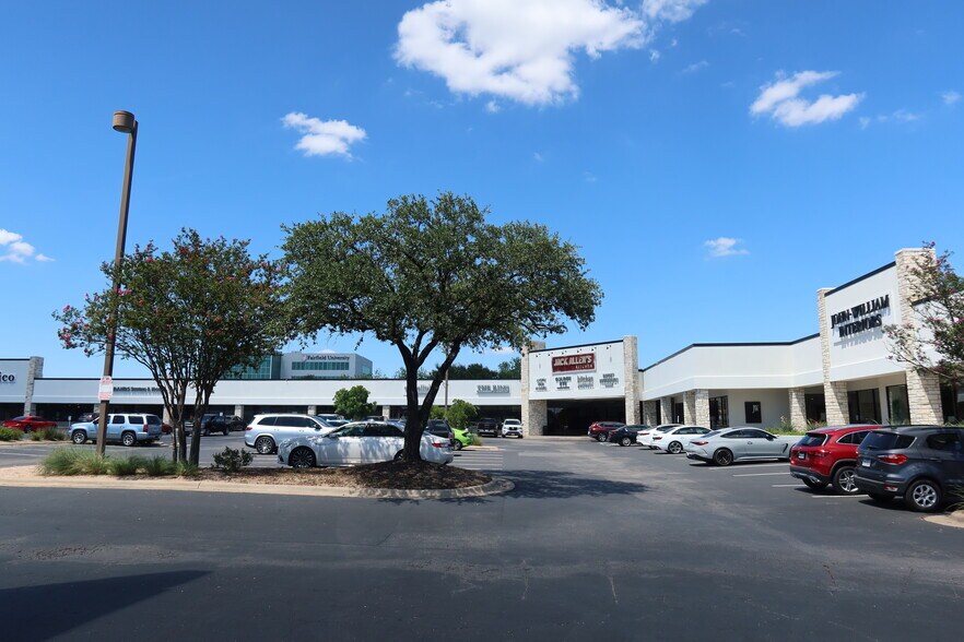 More Photos Of 3010 Anderson Ln W, Austin Unknown For Lease