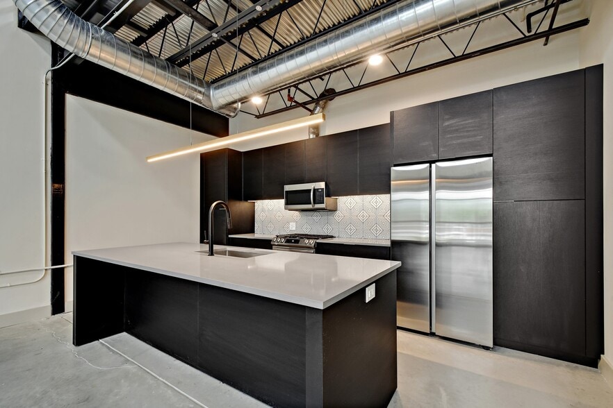 More Photos Of 215 Coca Cola Pl, San Antonio Apartments For Lease