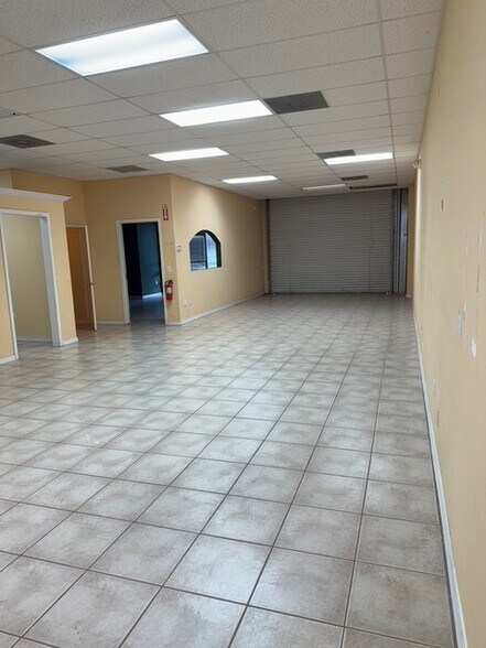 More Photos Of 3894 Mannix Dr, Naples Light Manufacturing For Sale