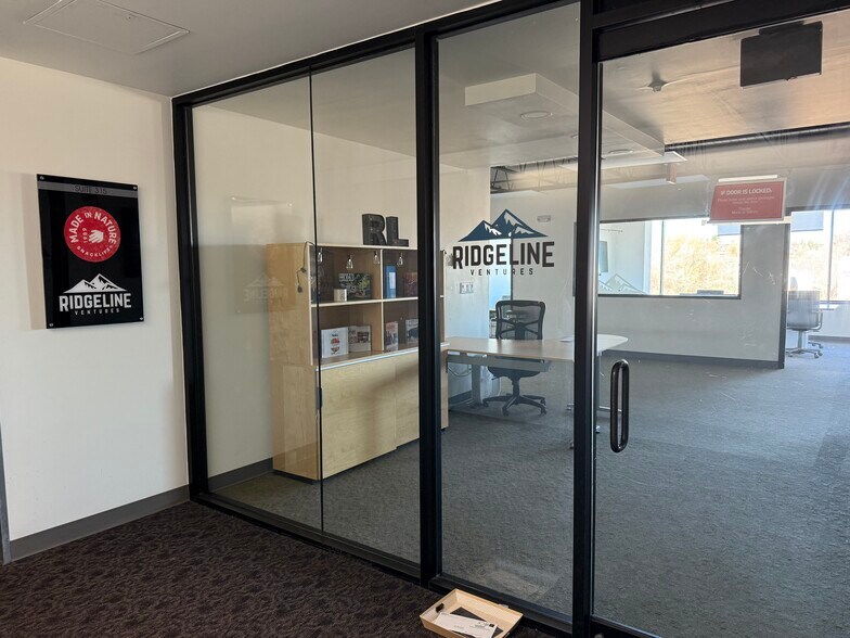 More Photos Of 2500 Pearl St, Boulder Office For Lease
