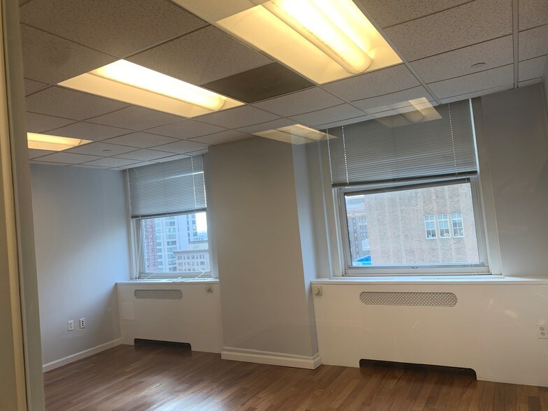 More Photos Of 1528 Walnut St, Philadelphia Office For Lease