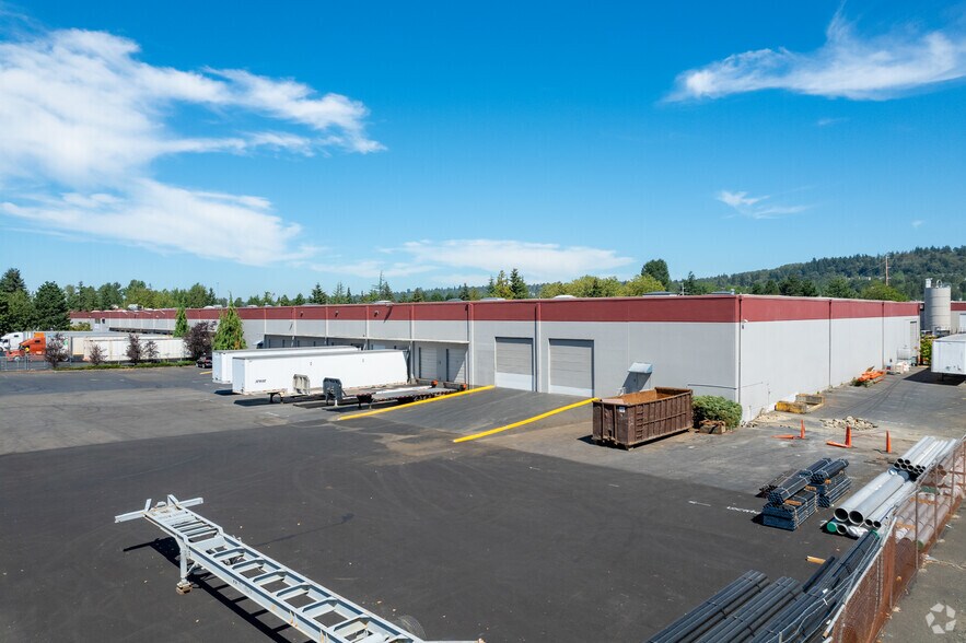 More Photos Of 8805-8815 S 190th St, Kent Unknown For Lease