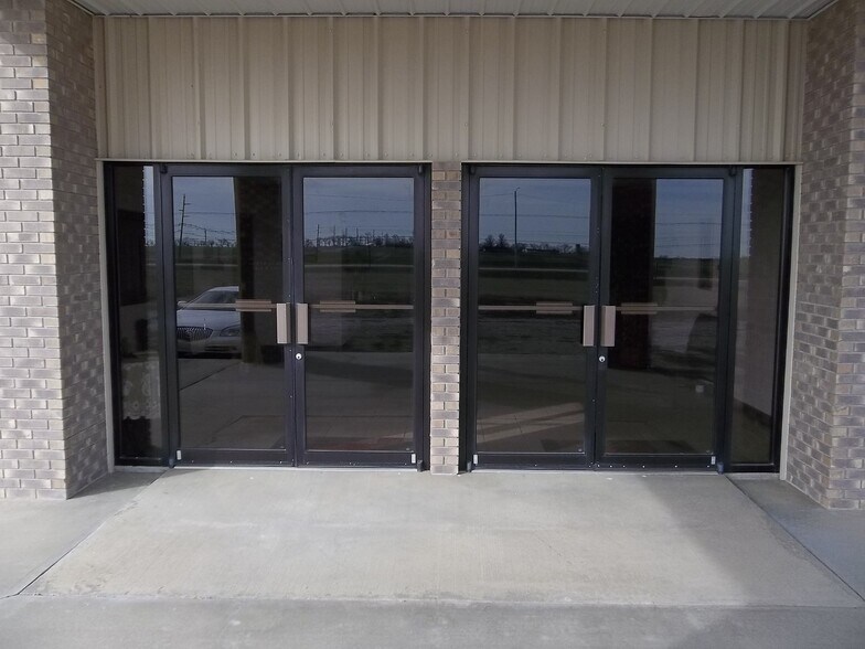 More Photos Of 1390 35th Pkwy Pky, Chanute Religious Facility For Sale