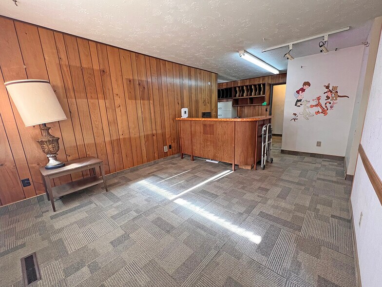 More Photos Of 195 Elm St, Blackfoot Office For Sale